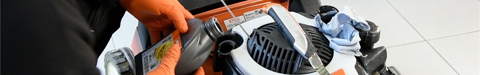 Wymiana oleju w kosiarce spalinowej